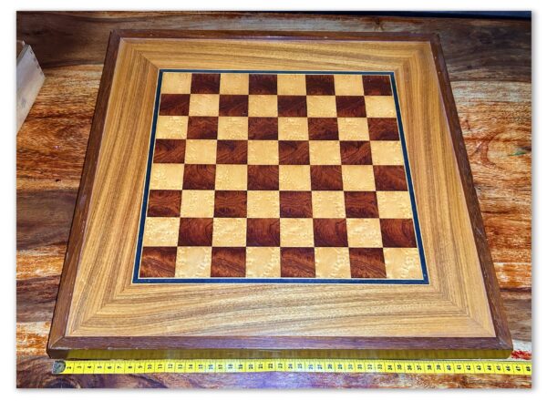 Full Staunton Boxwood Chess Set with Elegant Wooden Board & Original Box - Image 9